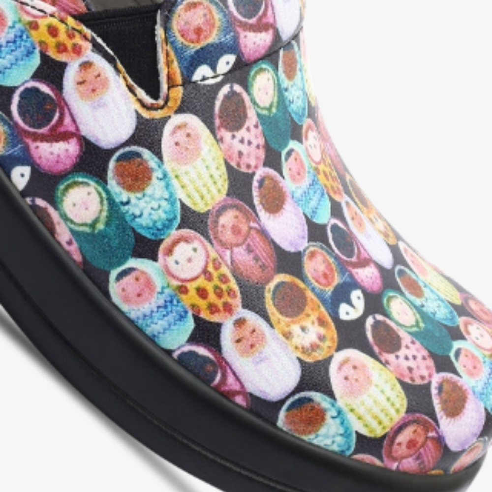 Alegria Size 8.5/39 Women's Patterned Clogs
